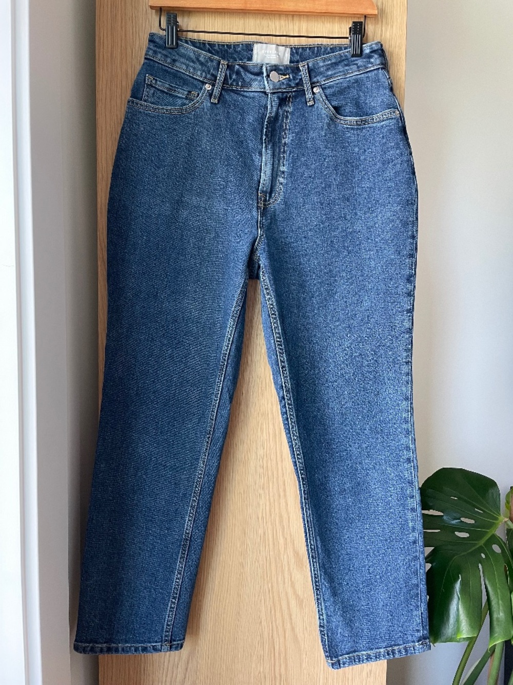 Everlane The Curvy Cheeky Jean - Size 30 Crop